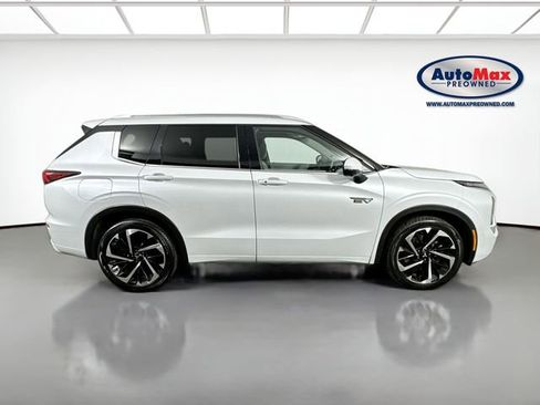 Used 2023 Mitsubishi Outlander SEL AWD/4WD image 10