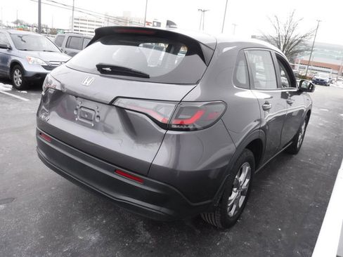 Used 2023 Honda HR-V LX image 6