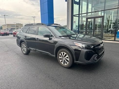 Used 2024 Subaru Outback Premium AWD/4WD image 3
