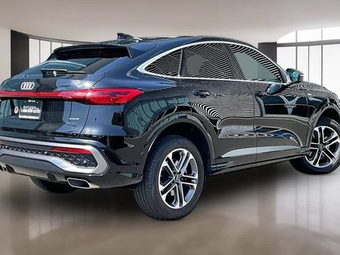 Used 2025 Audi Q5 Premium w/ Convenience Package AWD/4WD image 5