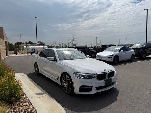 Used 2018 BMW 540i RWD image 2
