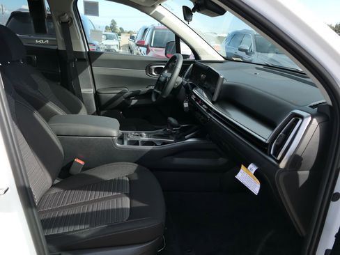 New 2026 Kia Sorento LX image 24