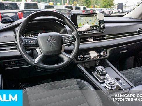 Used 2023 Mitsubishi Outlander SE image 31