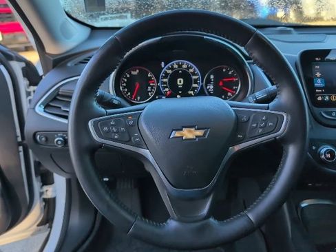 Used 2022 Chevrolet Malibu Premier image 17