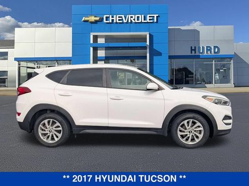 Used 2017 Hyundai Tucson SE FWD image 3