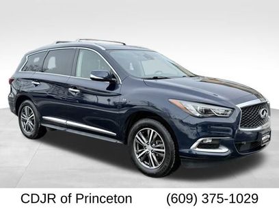Used 2019 INFINITI QX60 Luxe w/ Essential Package