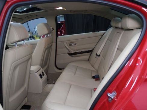 Used 2011 BMW 328i Sedan RWD image 18