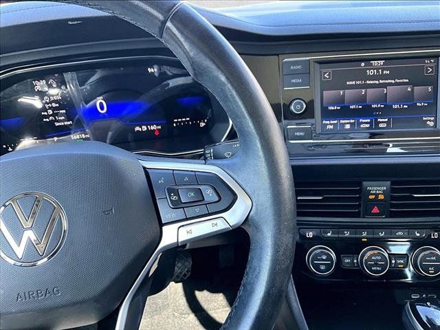 Used 2023 Volkswagen Jetta SE FWD image 19