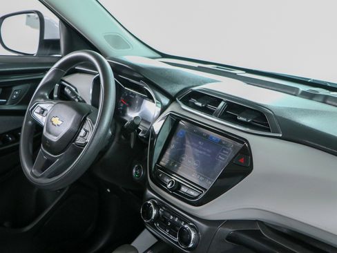 Used 2021 Chevrolet TrailBlazer LT w/ Sun and Liftgate Package FWD image 26