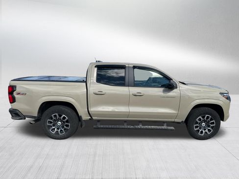 Used 2024 Chevrolet Colorado Z71 w/ Z71 Convenience Package 2 image 12