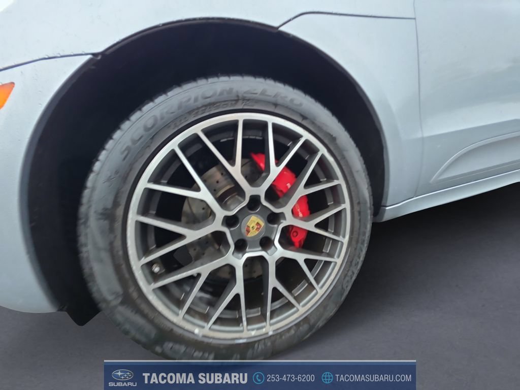 Used 2017 Porsche Macan Turbo AWD/4WD image 9