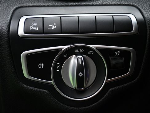 Used 2020 Mercedes-Benz C 63 AMG S image 33