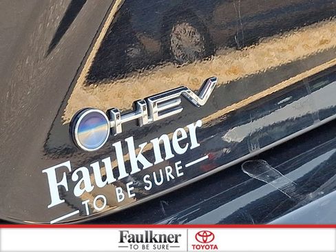 Certified 2025 Toyota Camry SE FWD image 31