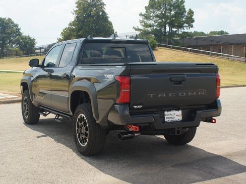 Used 2026 Toyota Tacoma TRD Off-Road w/ TRD Off Road Premium Package AWD/4WD image 16