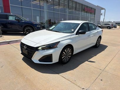 Used 2025 Nissan Altima 2.5 SV