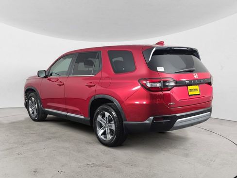 Certified 2025 Honda Pilot EX-L image 3