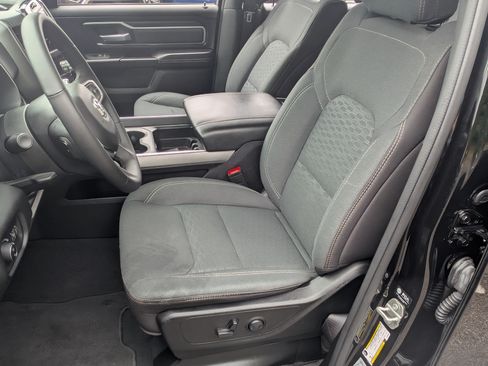 Used 2025 RAM 1500 Big Horn AWD/4WD image 16