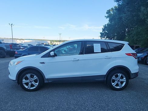 Used 2013 Ford Escape SE FWD image 2