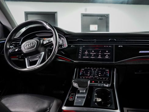 Used 2019 Audi Q8 Prestige AWD/4WD image 13
