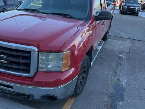 Used 2010 GMC Sierra 1500 SL image 1