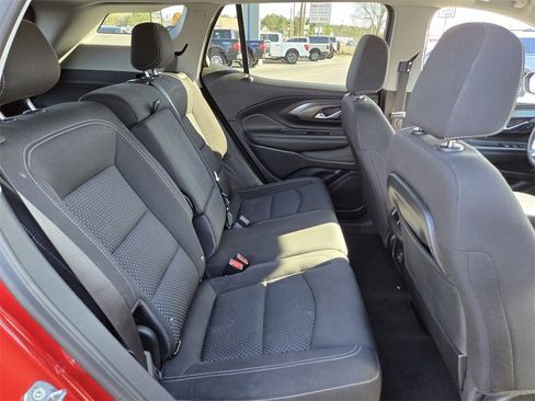 Used 2023 GMC Terrain SLE image 18
