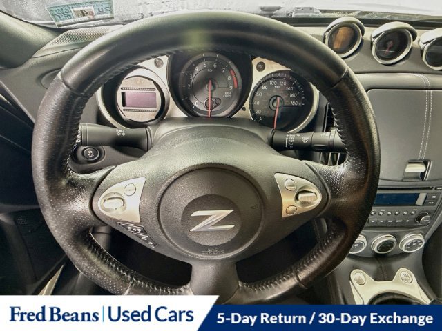 Used 2020 Nissan 370Z Coupe RWD image 18
