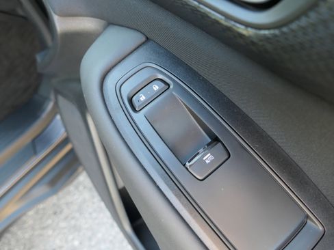 Certified 2025 Subaru Outback Premium image 24