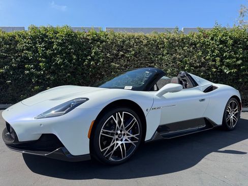 New 2023 Maserati MC20 Spyder image 6