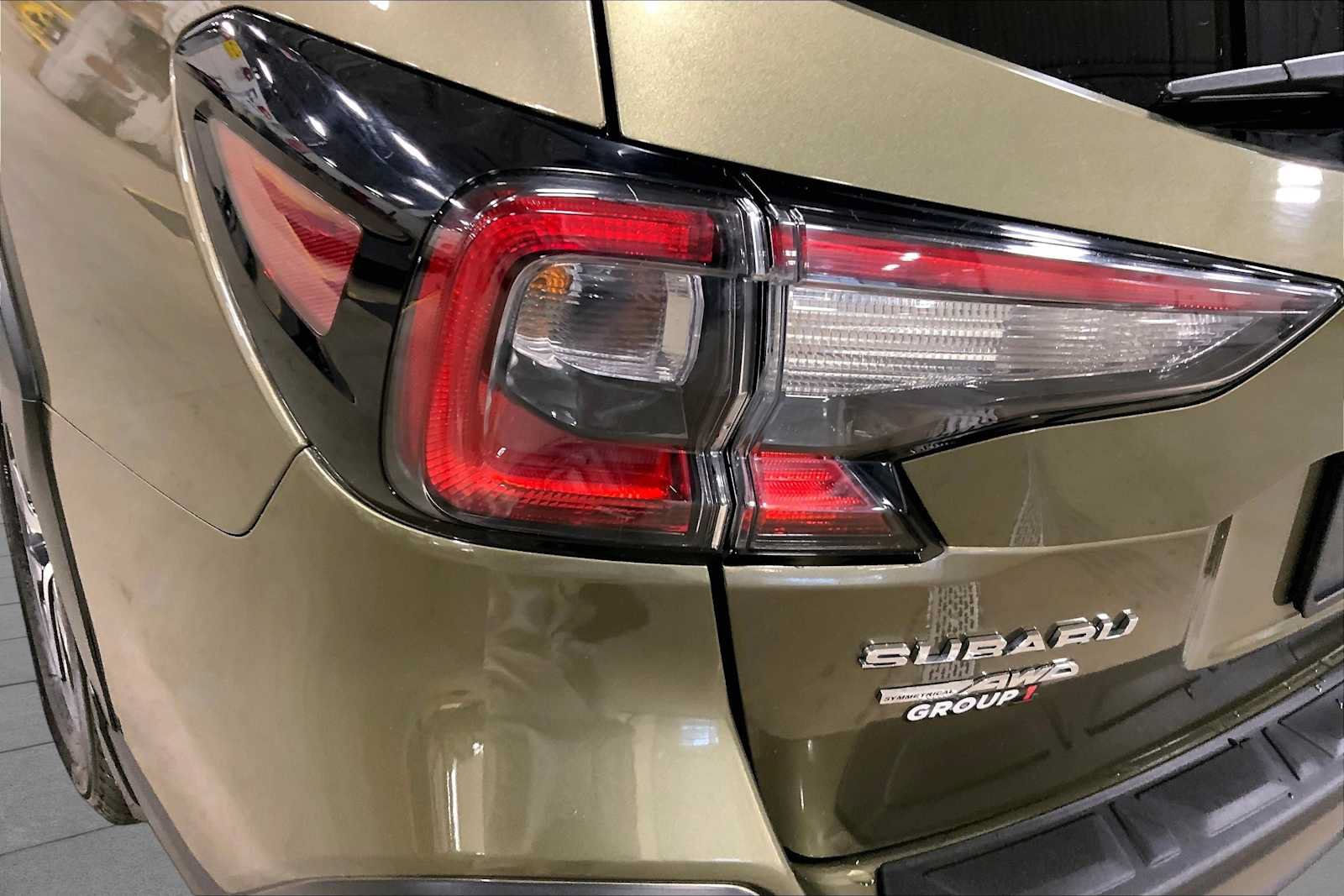 Used 2024 Subaru Outback Premium AWD/4WD image 27