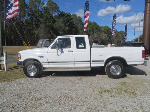 Used 1996 Ford F250 XLT image 1