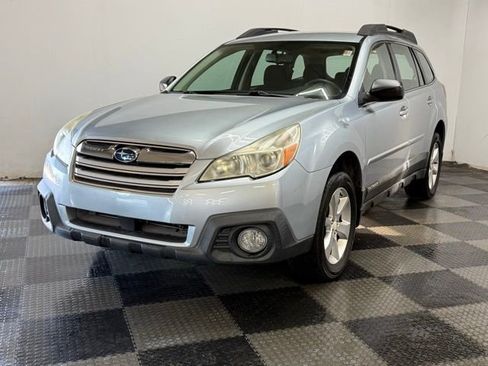 Used 2014 Subaru Outback 2.5i image 5