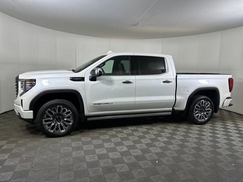 Used 2025 GMC Sierra 1500 Denali Ultimate image 6