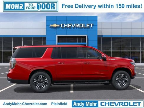 New 2026 Chevrolet Suburban Z71 w/ Comfort Package AWD/4WD image 7
