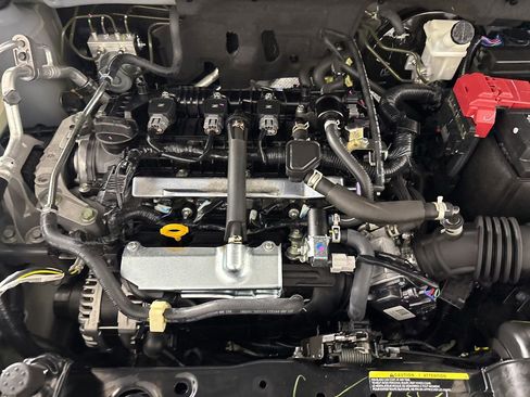 Used 2024 Nissan Kicks SV image 28