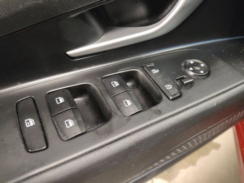 Used 2024 Hyundai Elantra SEL FWD image 27