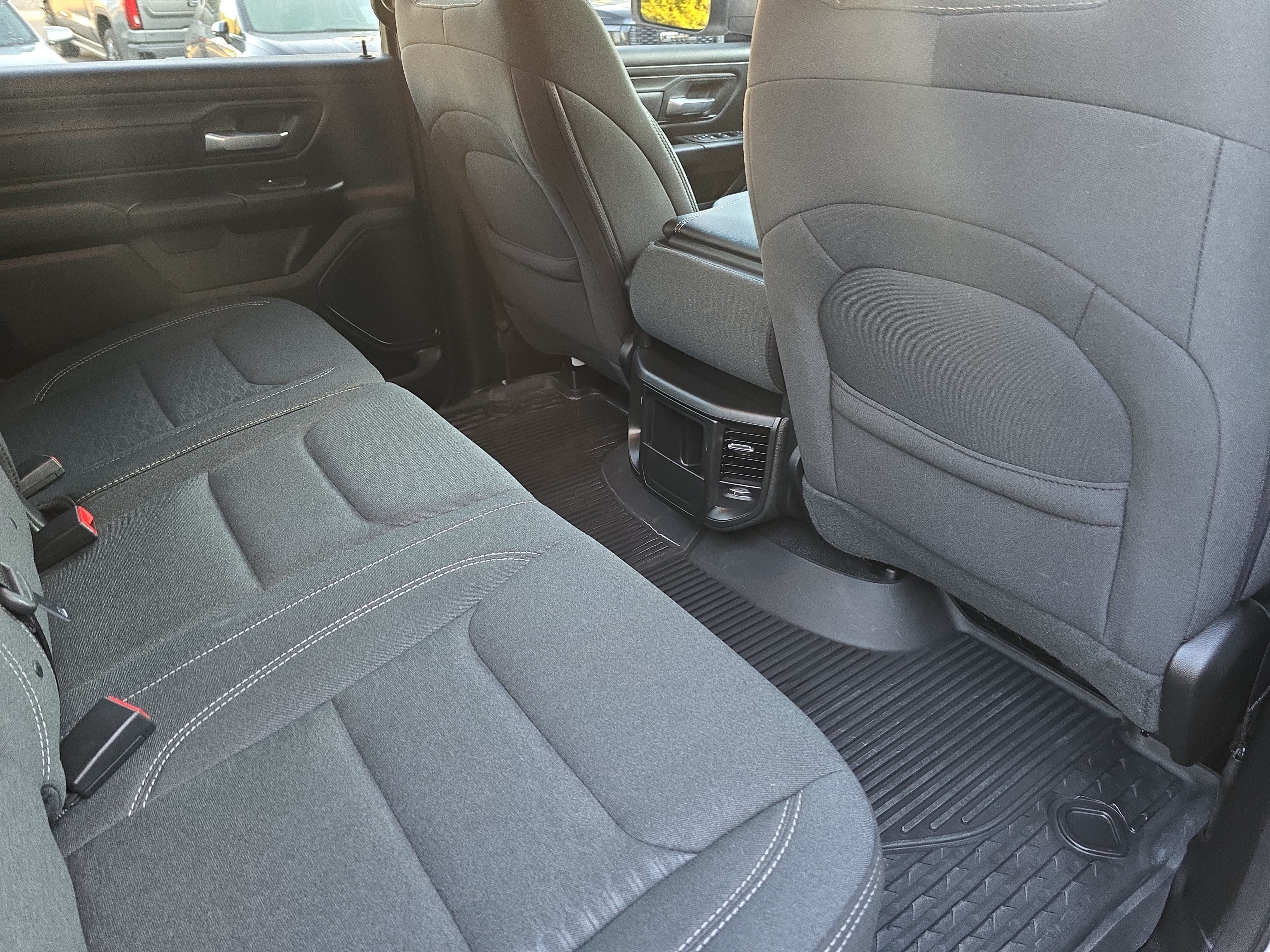 Used 2025 RAM 1500 Warlock AWD/4WD image 11