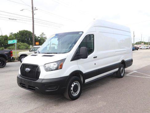 Certified 2025 Ford Transit 250 148 High Roof Extended RWD image 3