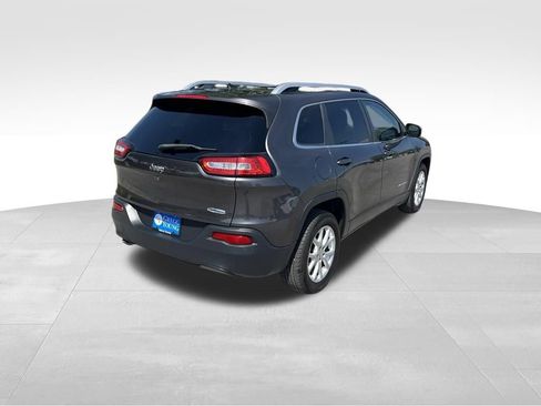 Used 2015 Jeep Cherokee Latitude FWD image 6