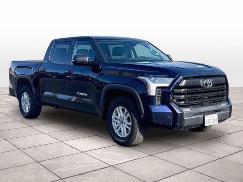Used 2022 Toyota Tundra SR5 w/ Convenience Package RWD image 3