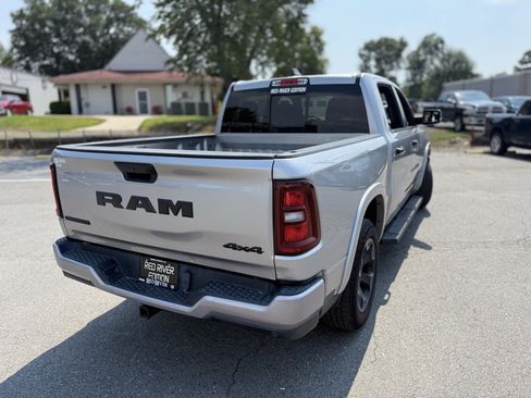 Used 2025 RAM 1500 Big Horn AWD/4WD image 18