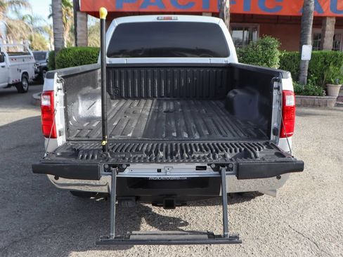 Used 2016 Ford F250 XLT w/ XLT Value Package AWD/4WD image 8
