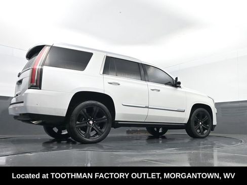 Used 2019 Cadillac Escalade Platinum image 33
