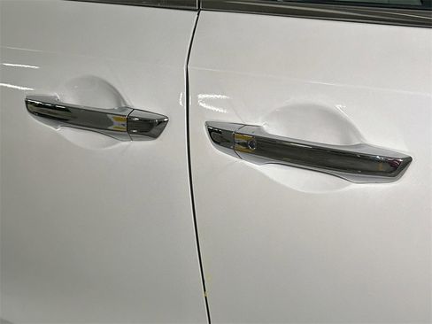 Used 2019 Honda Odyssey EX image 8