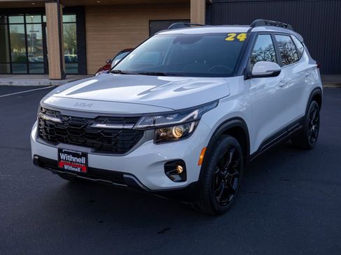 Used 2024 Kia Seltos X-Line image 2