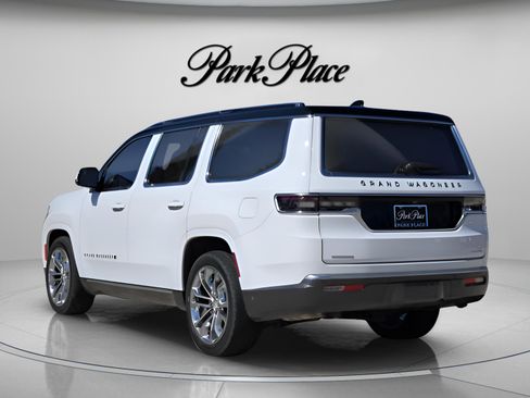 Used 2022 Jeep Grand Wagoneer Series II w/ Premium Group II AWD/4WD image 3