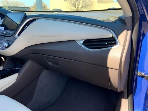 Used 2023 Chevrolet Malibu LT image 19