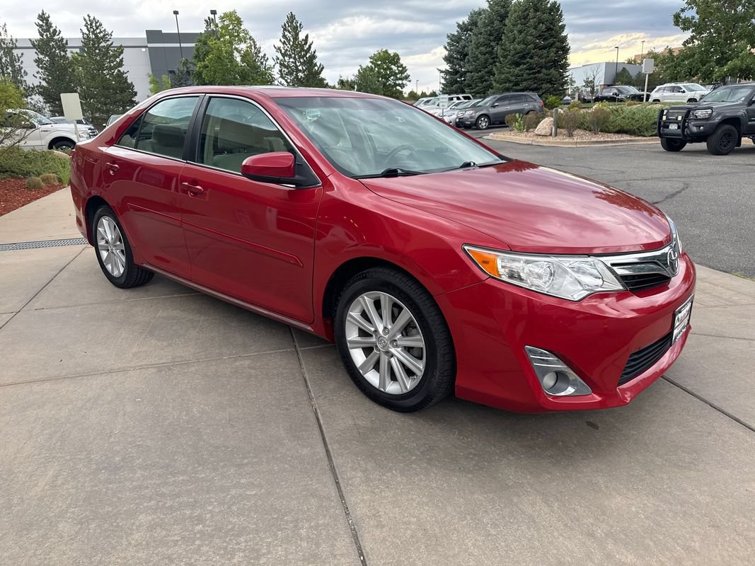 Used 2013 Toyota Camry XLE FWD image 4