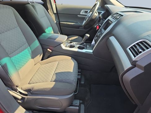 Used 2012 Ford Explorer XLT FWD image 33