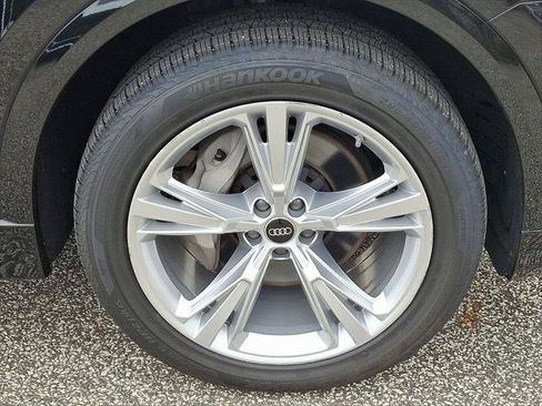 Certified 2023 Audi Q8 Premium image 8