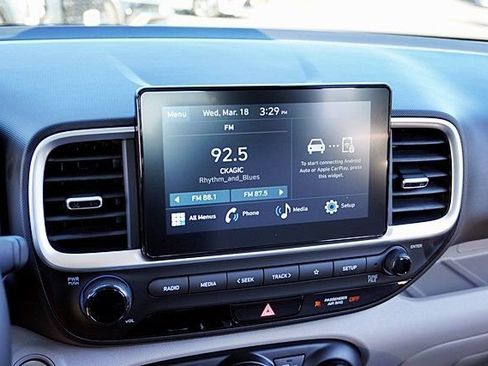 Certified 2026 Hyundai Venue SEL FWD image 25